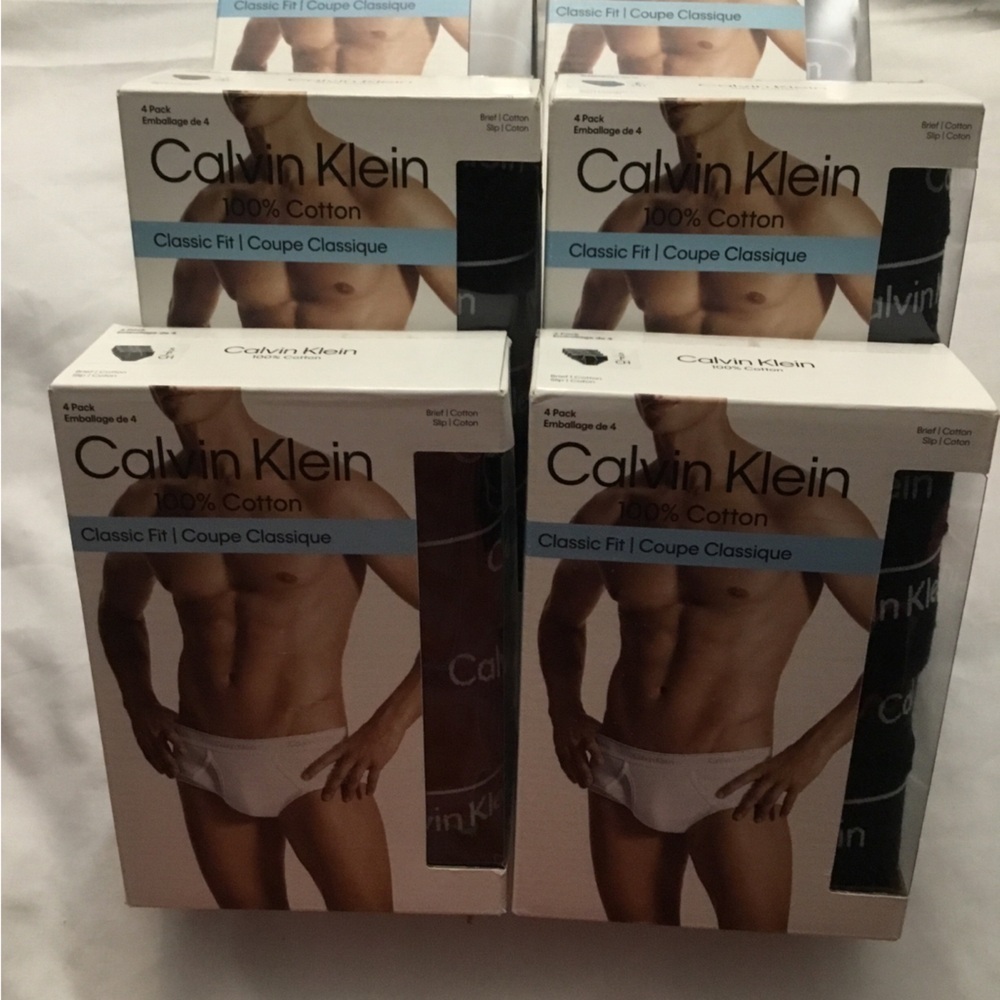 Calvin Klein Men's Black Classic Fit Briefs 4-Pack